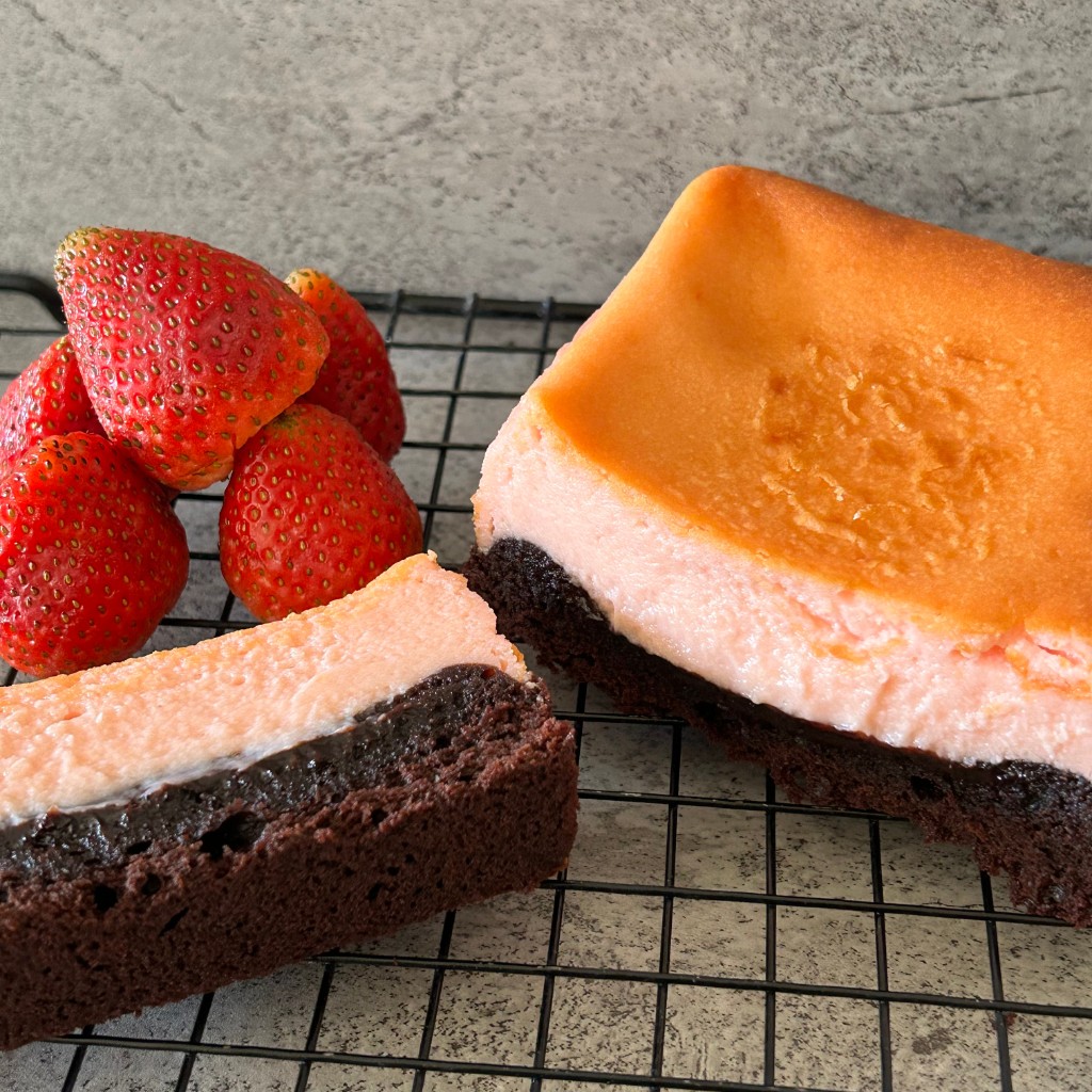 Brownies strawberry cheese cake-1